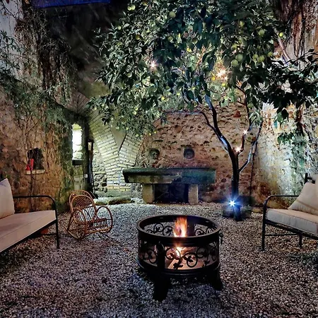 Apartment San Callisto Rome