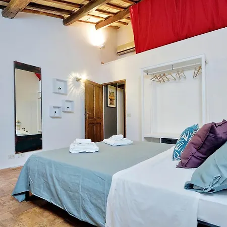 Apartment San Callisto *